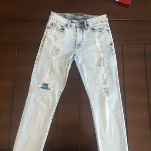 EUC American Eagle distressed Jeans